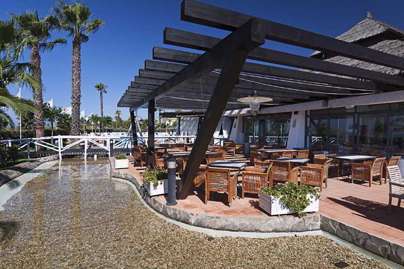 Doubletree By Hilton Golf