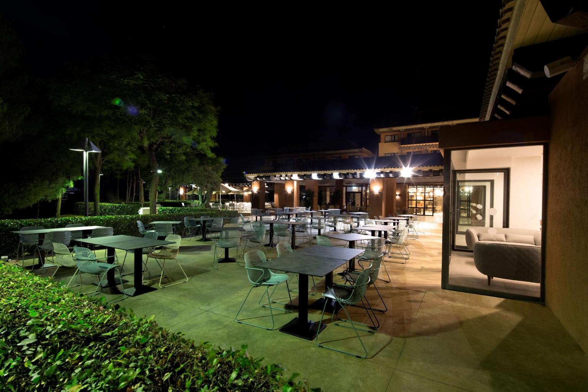 Doubletree By Hilton Golf Hotel Islantilla